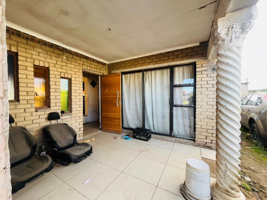 4 Bedroom Property for Sale in Grasslands Free State